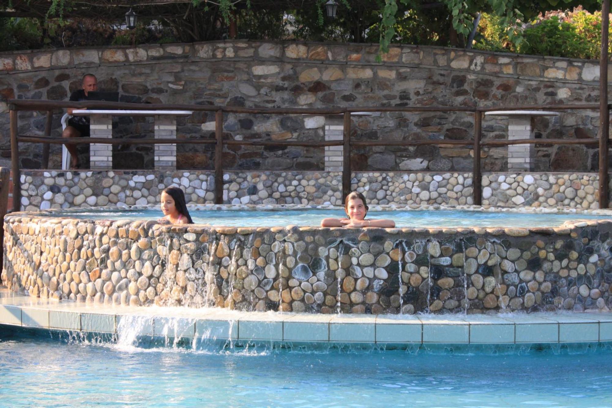 Athorama Hotel Ouranoupoli Luaran gambar